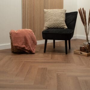 Floer-Visgraat-PVC-Bruin-Eiken-Smant